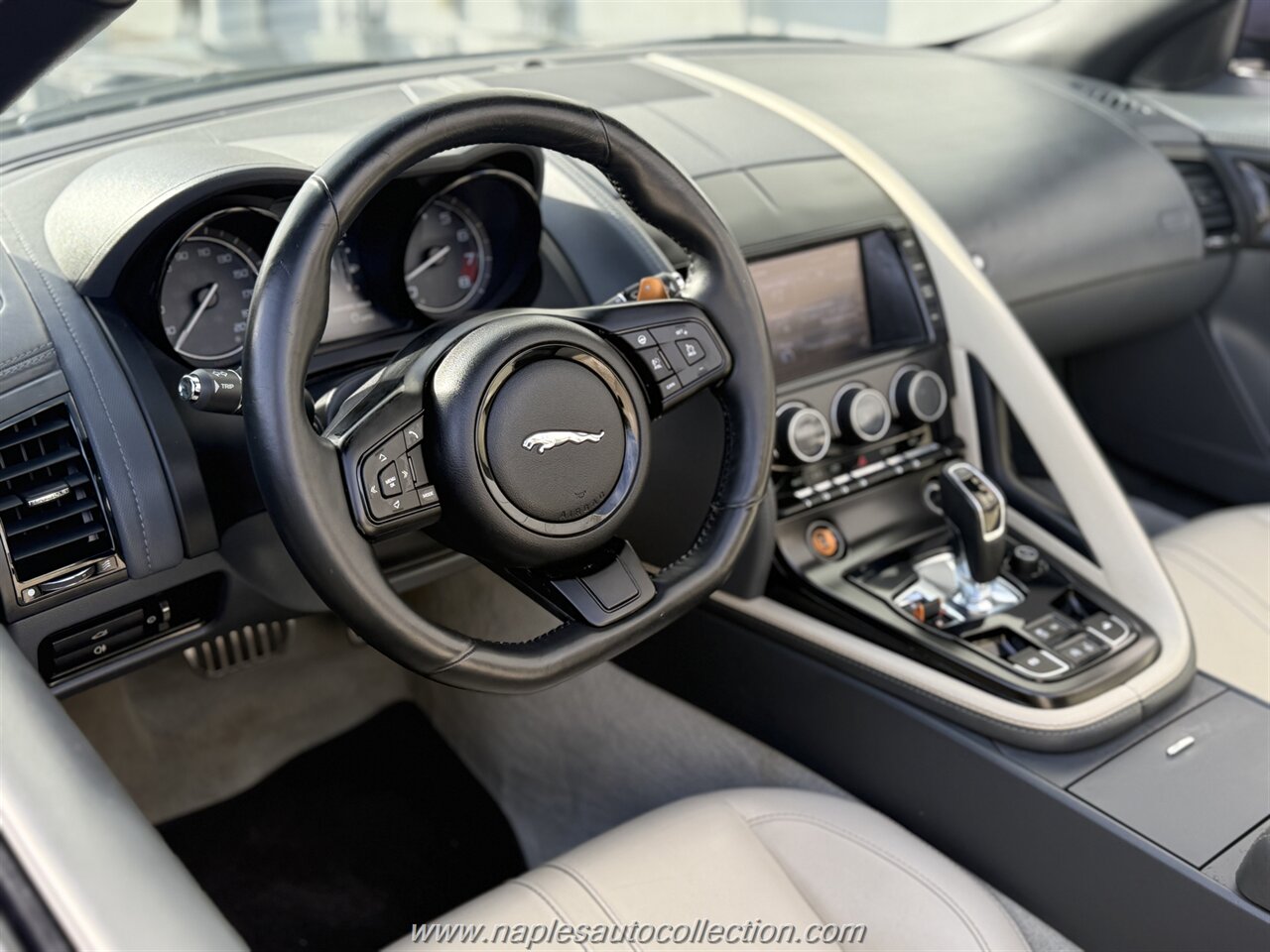2014 Jaguar F-TYPE V8 S   - Photo 2 - Fort Myers, FL 33967