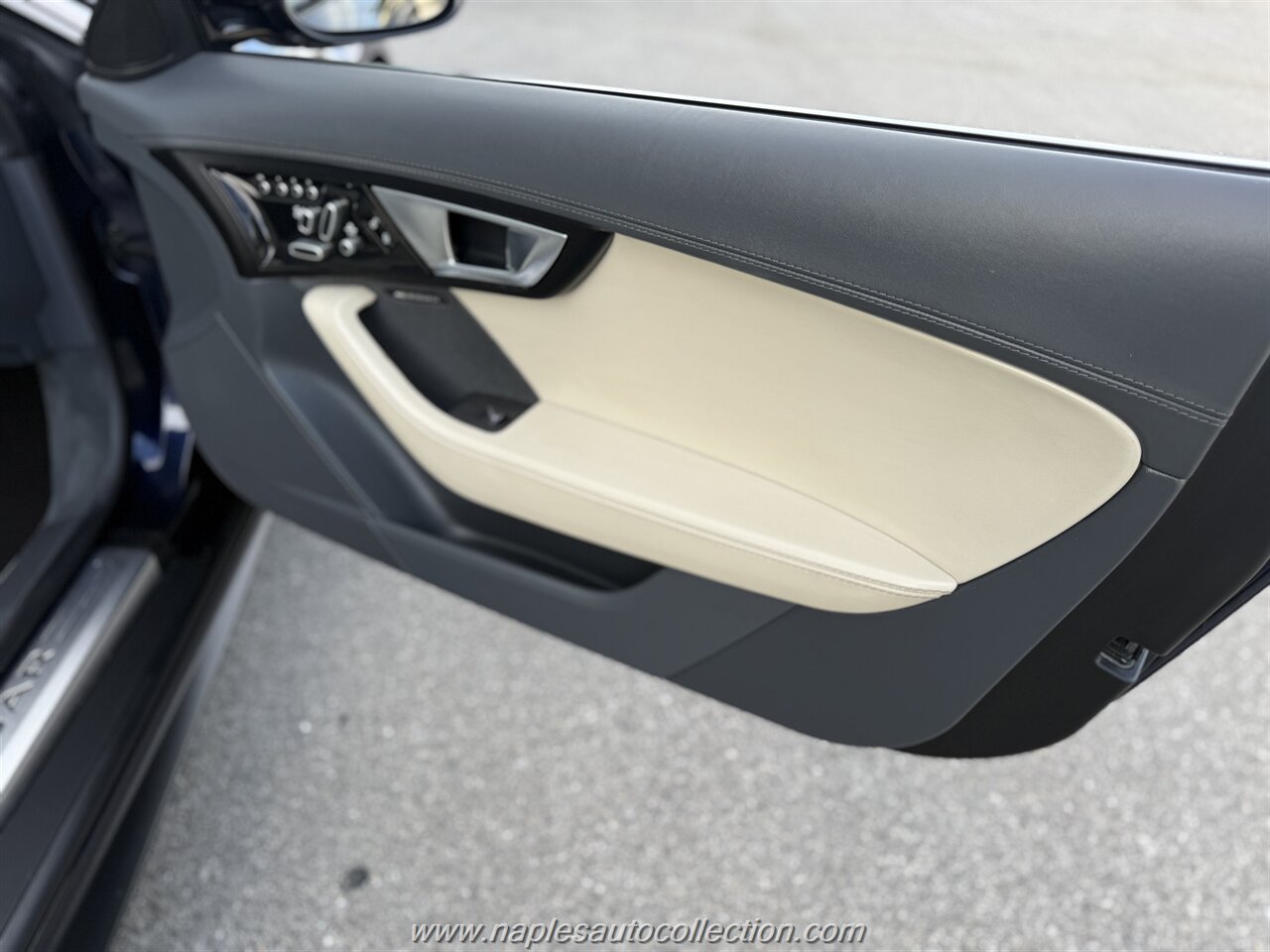 2014 Jaguar F-TYPE V8 S   - Photo 17 - Fort Myers, FL 33967