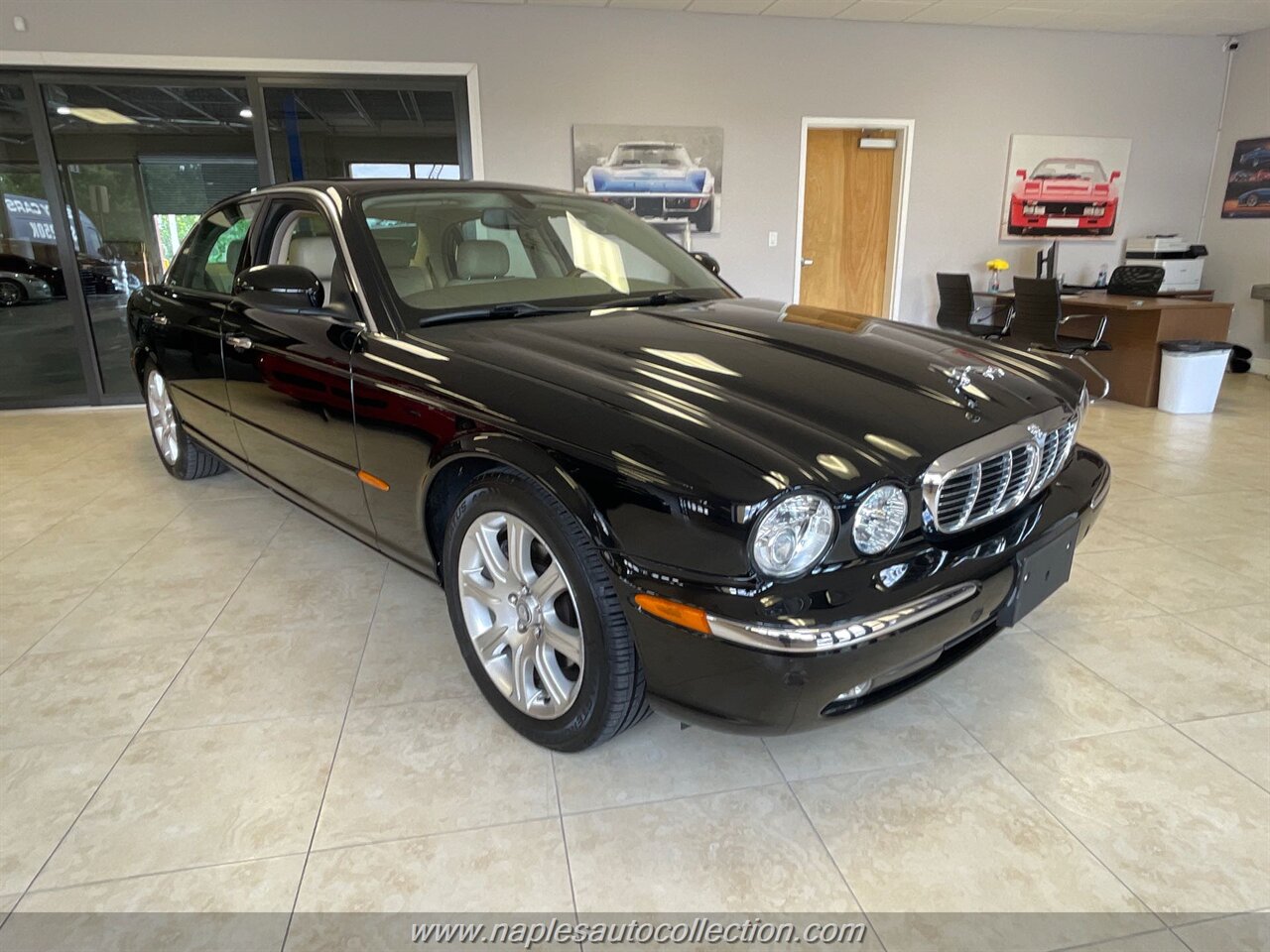 2005 Jaguar XJ8 L   - Photo 4 - Fort Myers, FL 33967