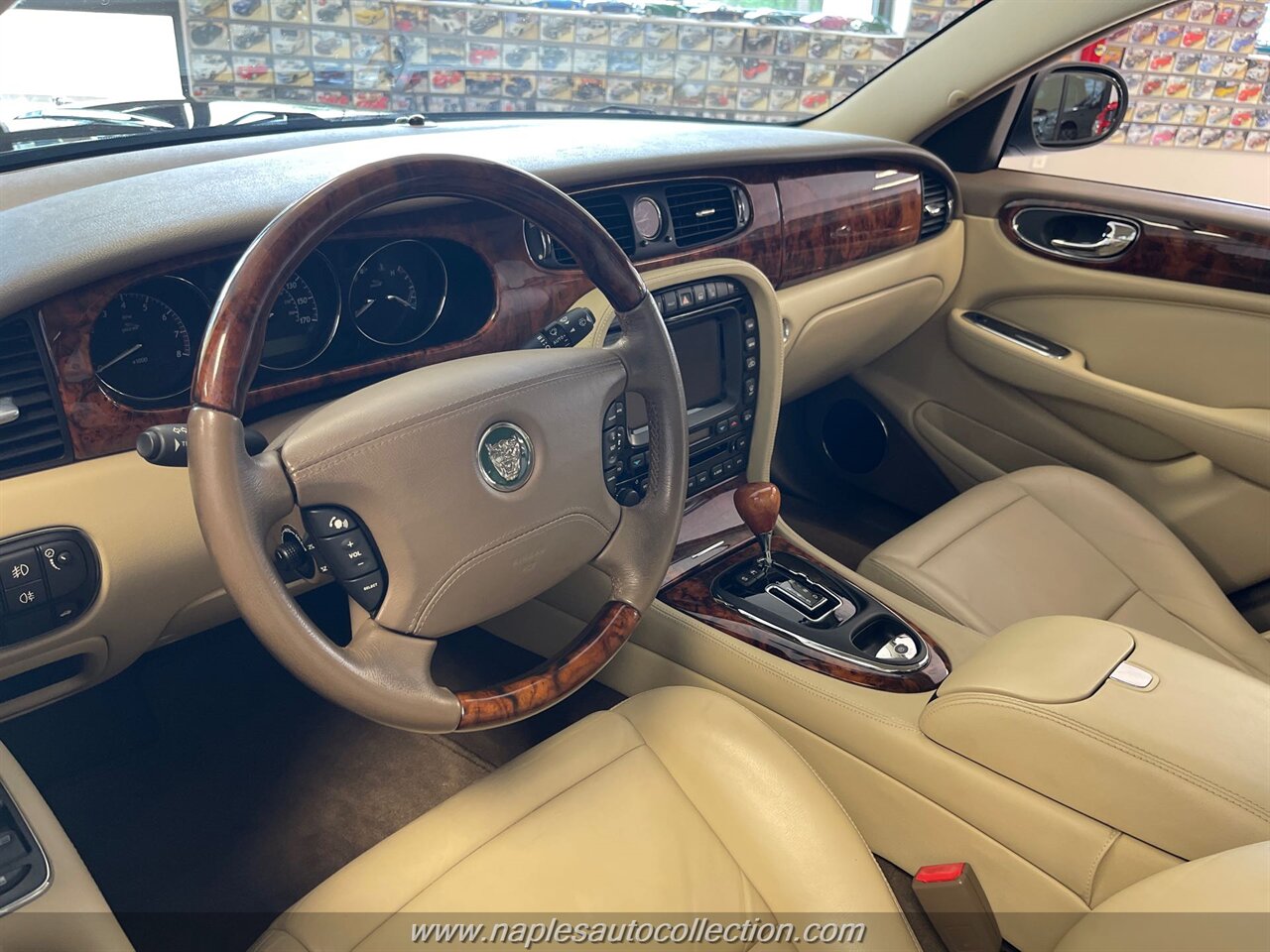 2005 Jaguar XJ8 L   - Photo 2 - Fort Myers, FL 33967