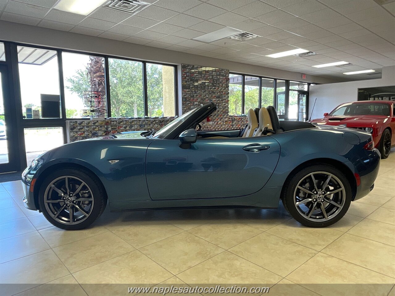 2019 Mazda MX-5 Miata Grand Touring   - Photo 11 - Fort Myers, FL 33967