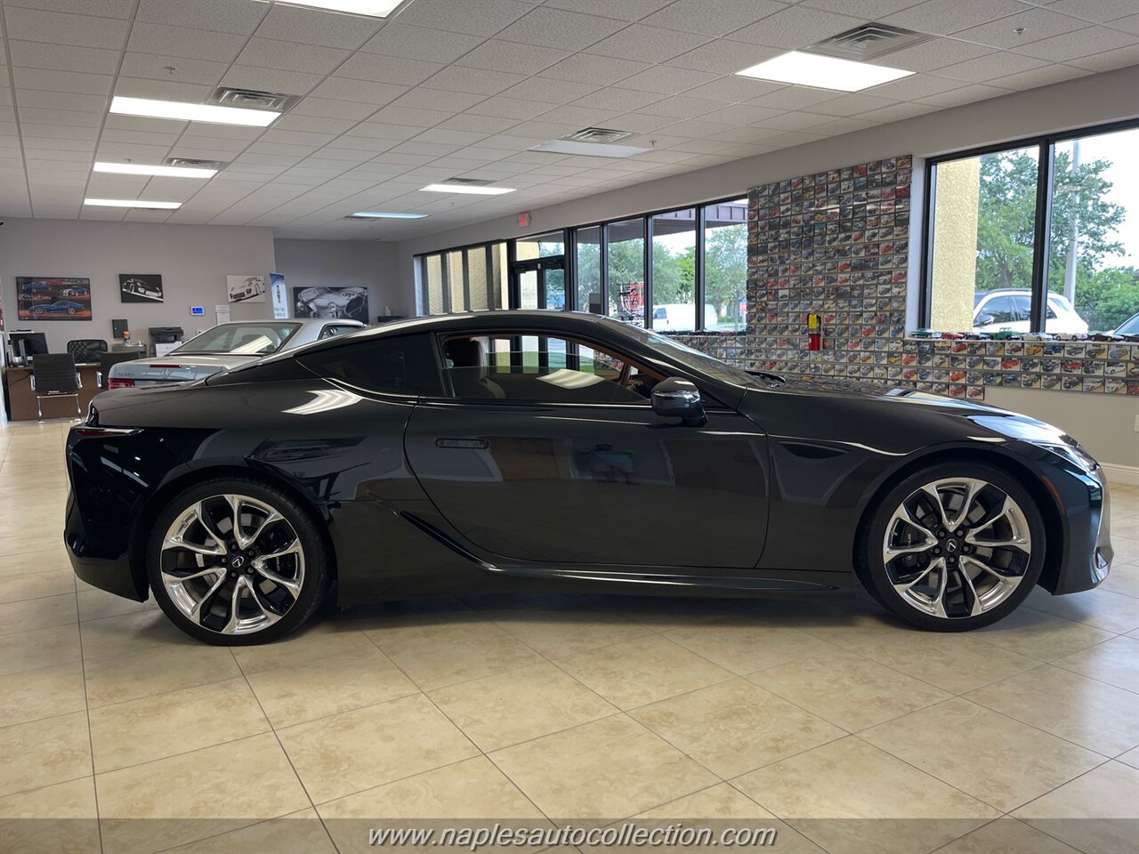 2018 Lexus LC 500   - Photo 5 - Fort Myers, FL 33967