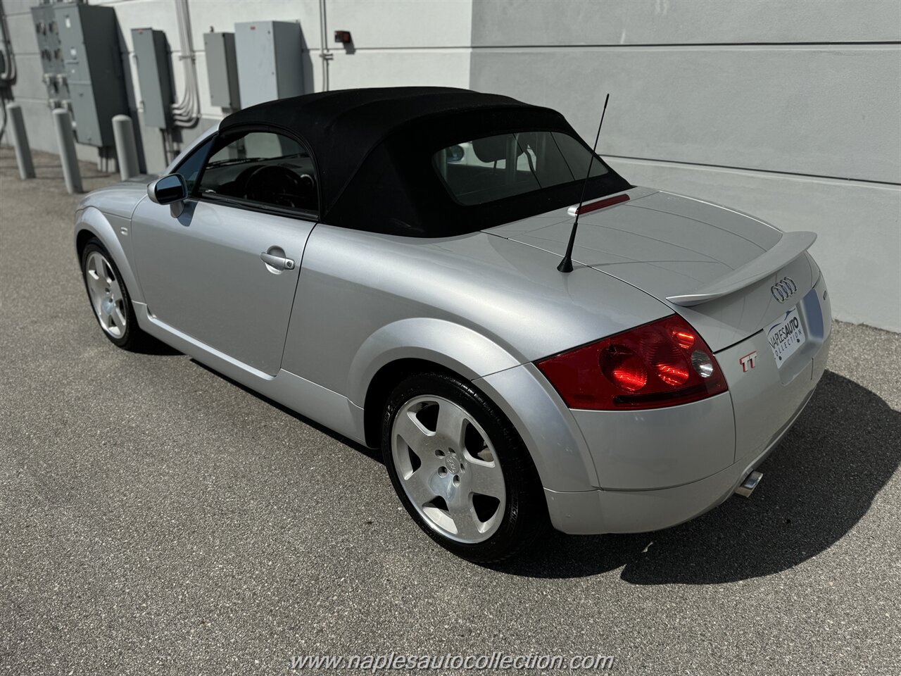 2001 Audi TT 225hp quattro   - Photo 14 - Fort Myers, FL 33967