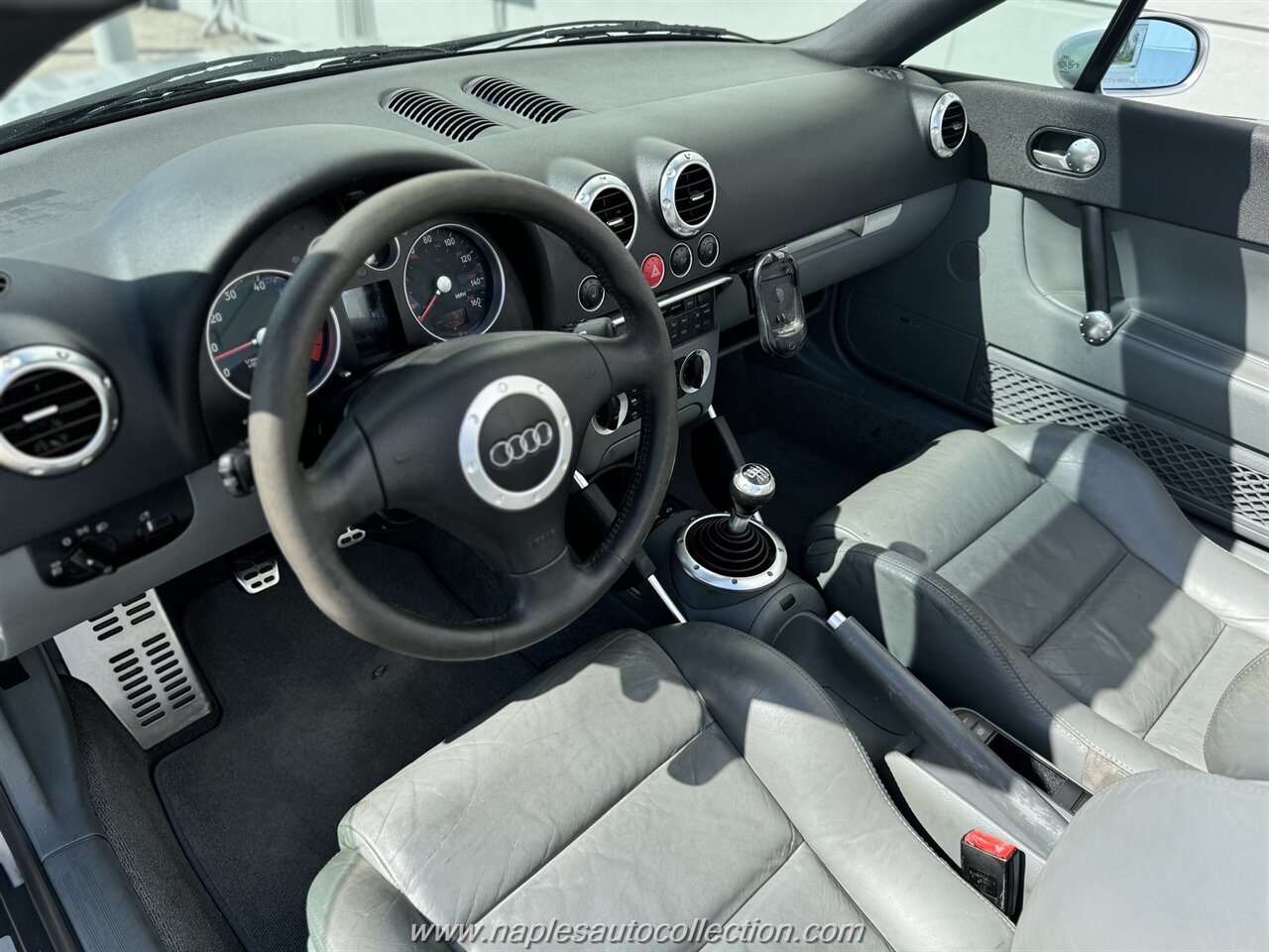 2001 Audi TT 225hp quattro   - Photo 6 - Fort Myers, FL 33967