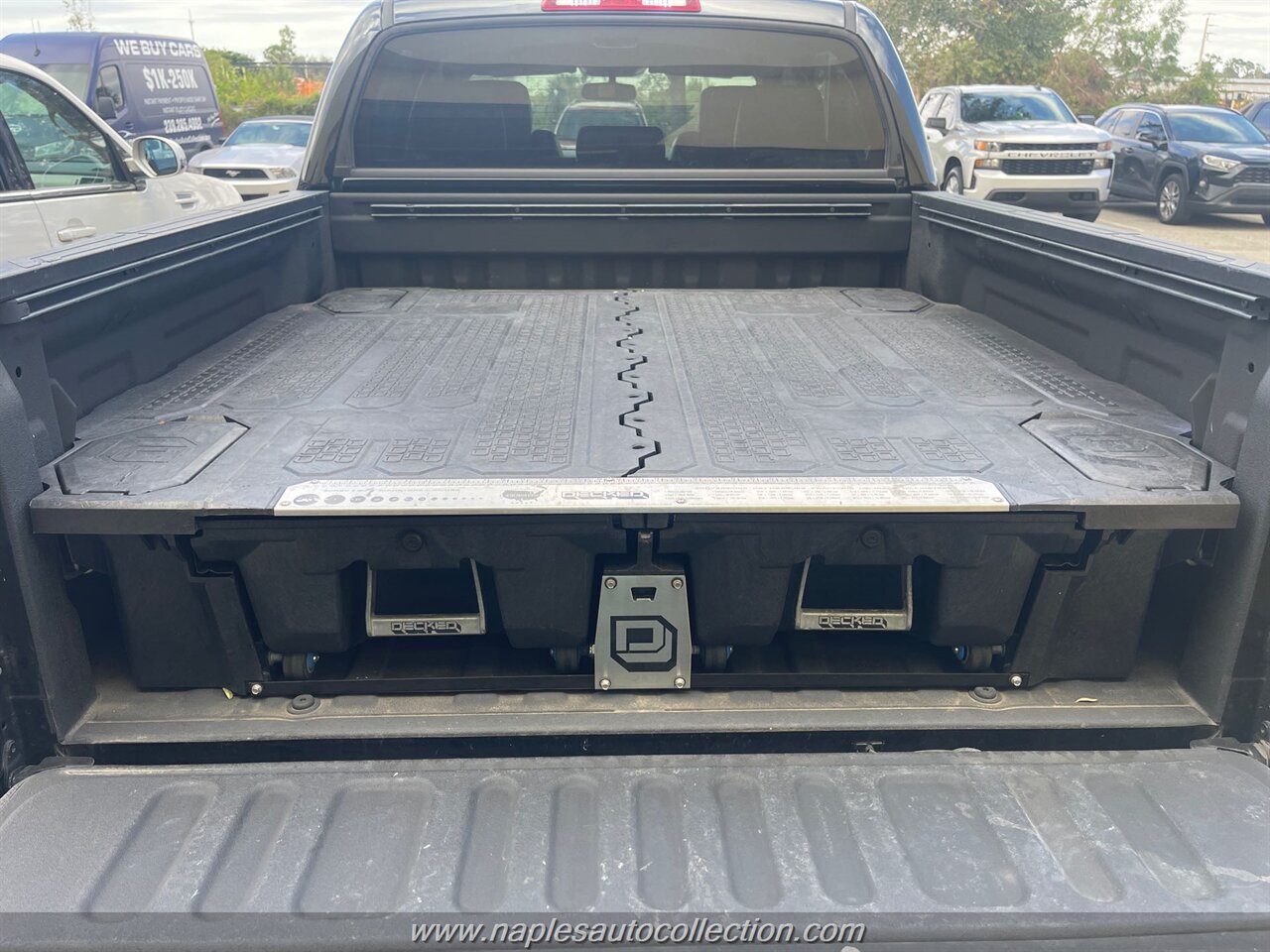 2016 Toyota Tundra Platinum   - Photo 20 - Fort Myers, FL 33967