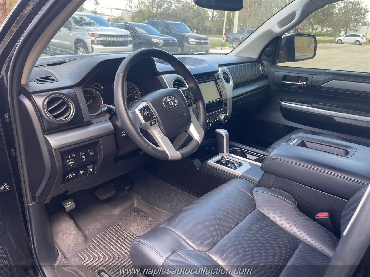 2016 Toyota Tundra Platinum   - Photo 2 - Fort Myers, FL 33967