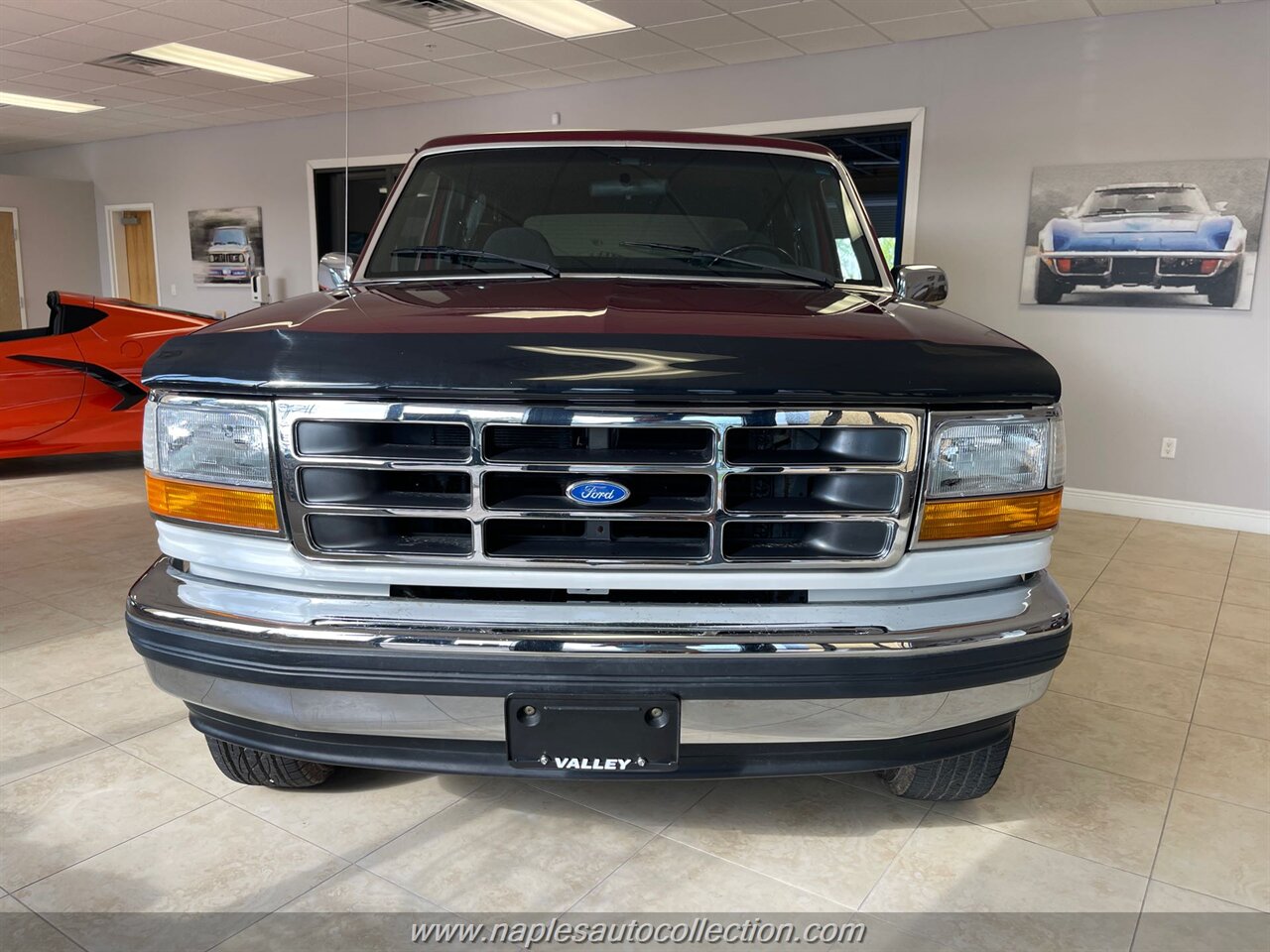 1993 Ford Bronco XLT 2dr XLT   - Photo 3 - Fort Myers, FL 33967