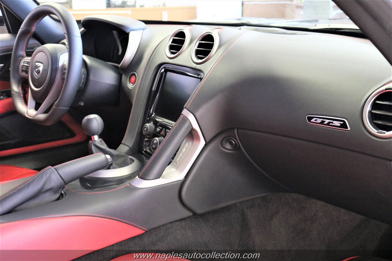 2013 Dodge SRT Viper GTS   - Photo 27 - Fort Myers, FL 33967