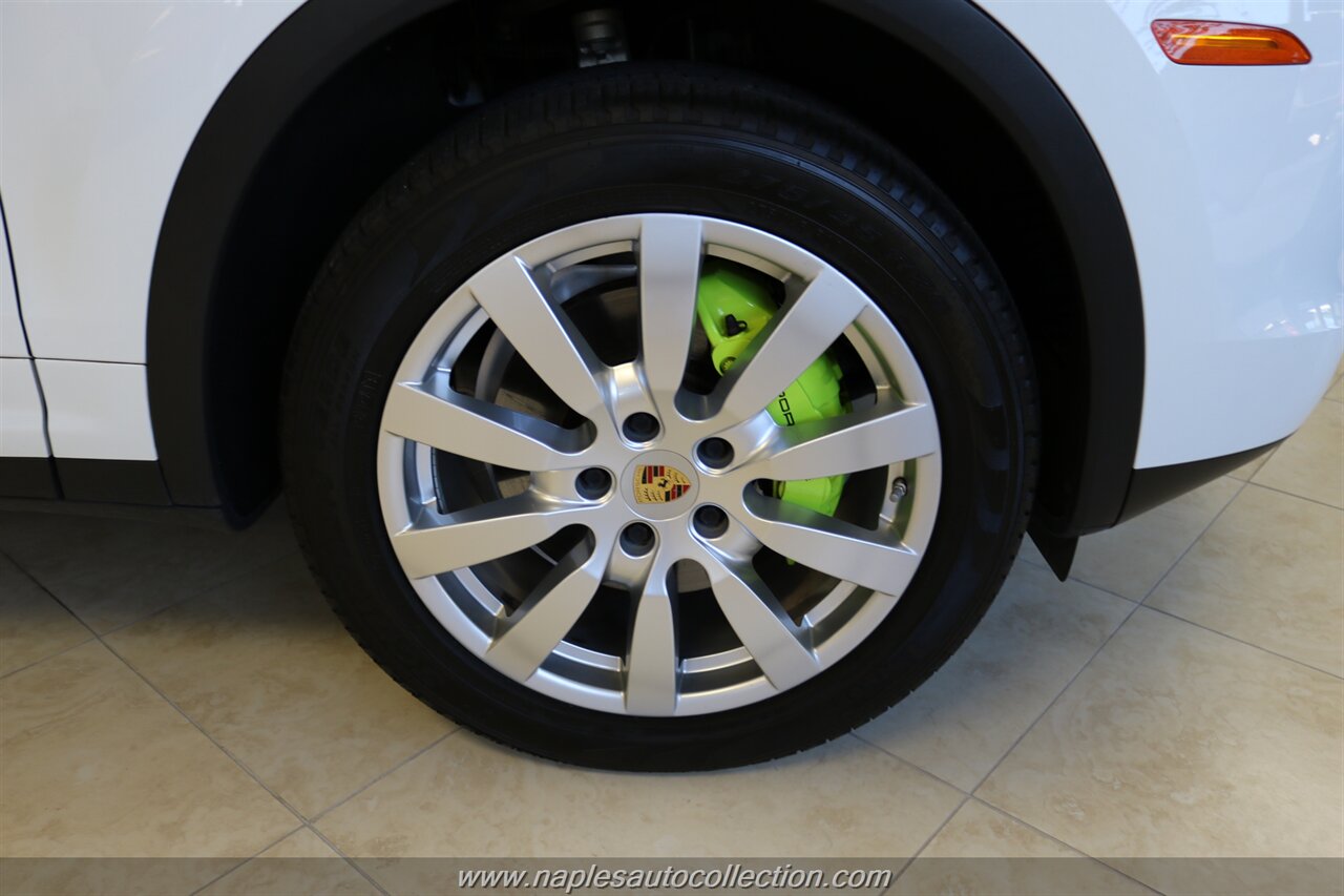 2016 Porsche Cayenne S E-Hybrid   - Photo 24 - Fort Myers, FL 33967