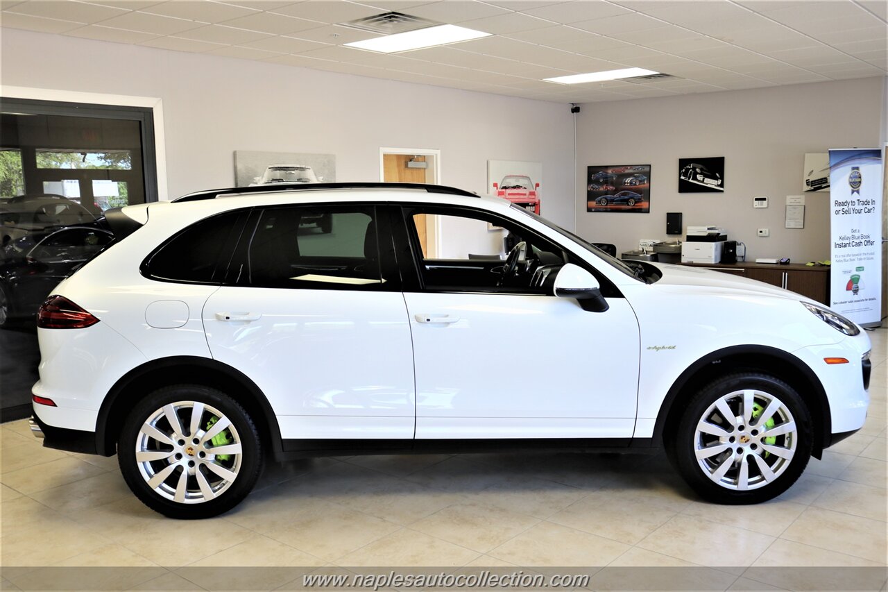 2016 Porsche Cayenne S E-Hybrid   - Photo 4 - Fort Myers, FL 33967