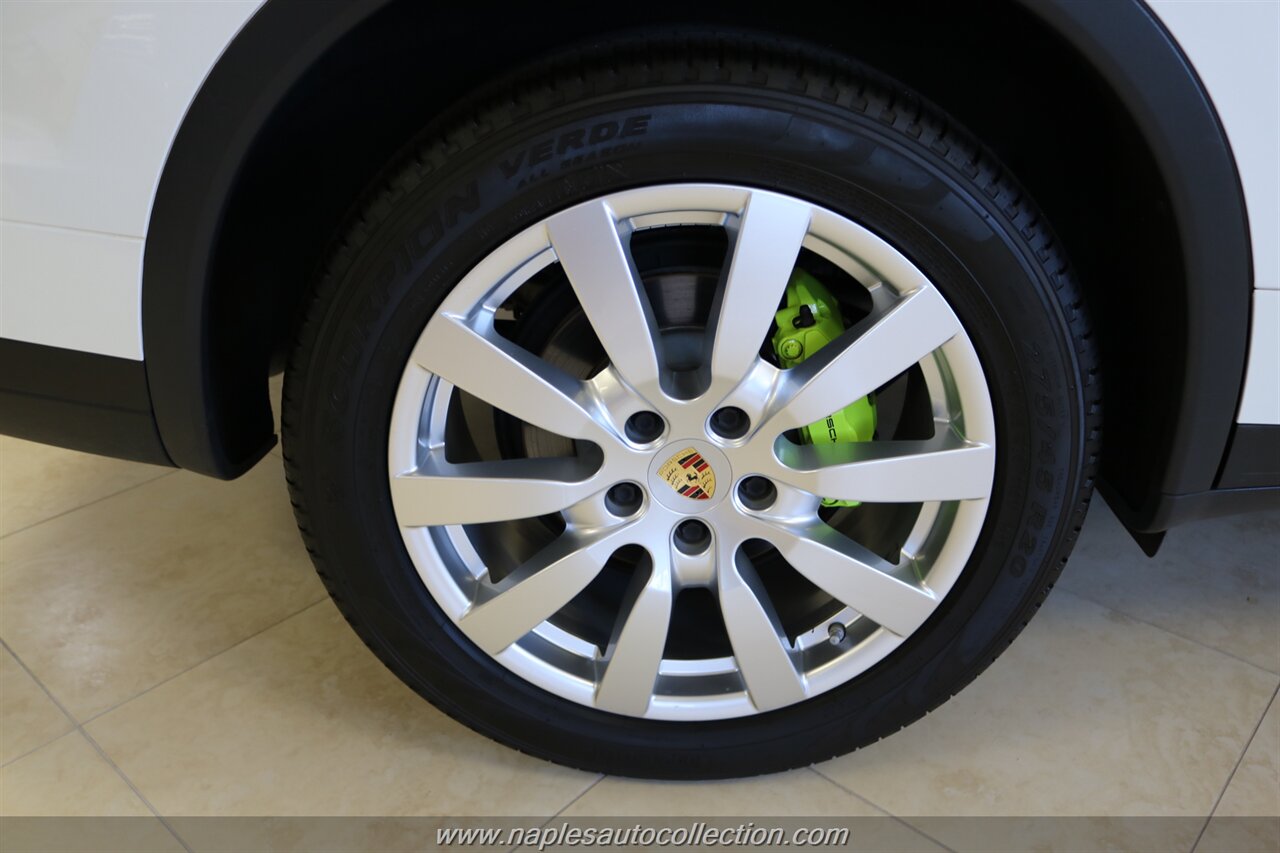 2016 Porsche Cayenne S E-Hybrid   - Photo 23 - Fort Myers, FL 33967