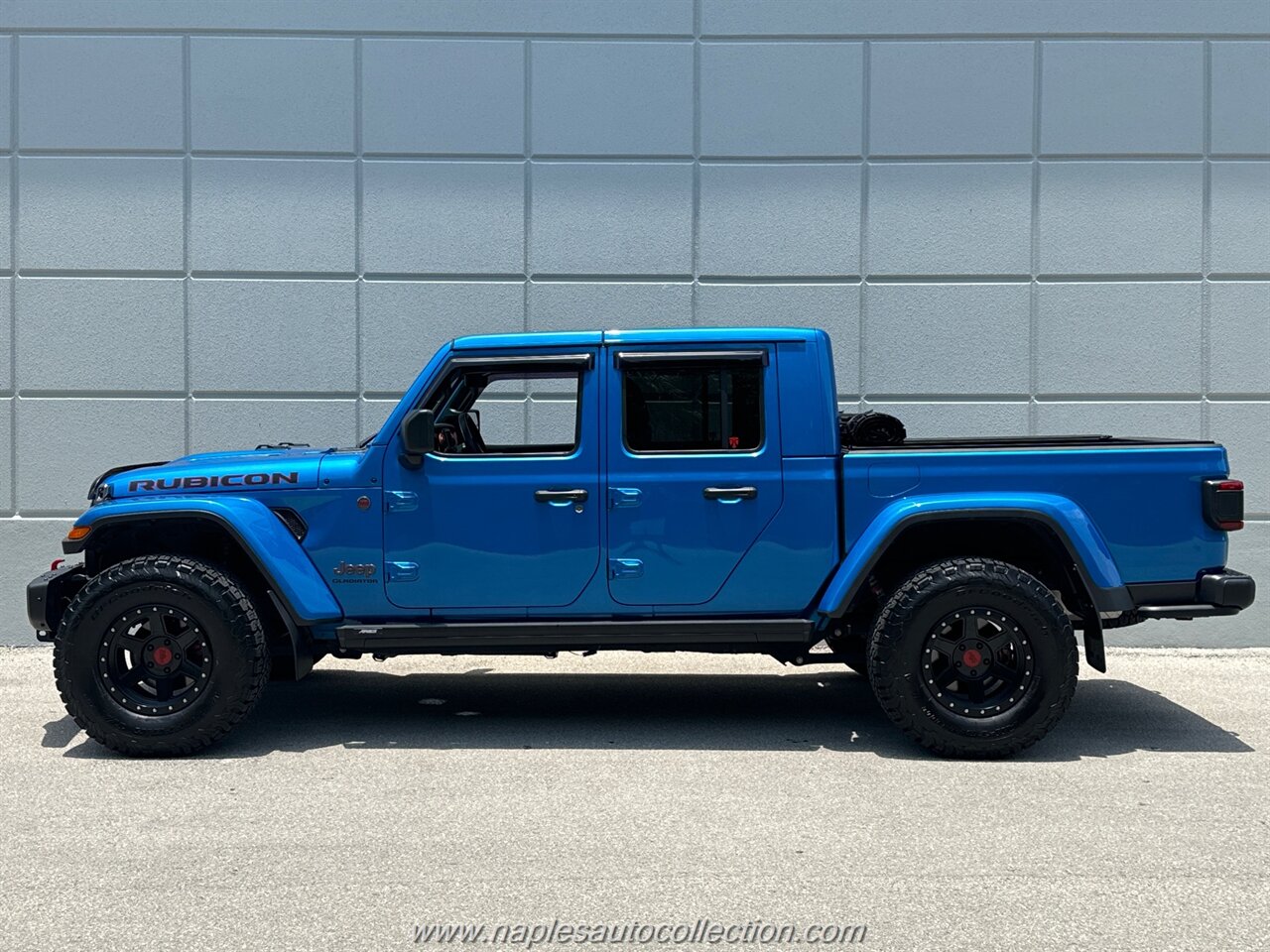 2020 Jeep Gladiator Rubicon   - Photo 3 - Fort Myers, FL 33967