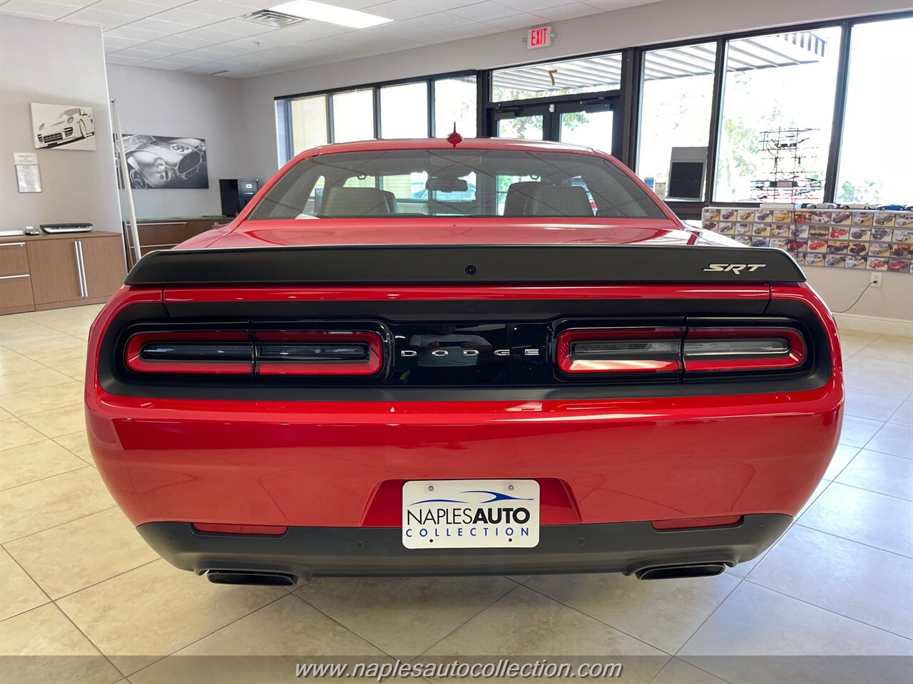 2015 Dodge Challenger SRT Hellcat   - Photo 7 - Fort Myers, FL 33967