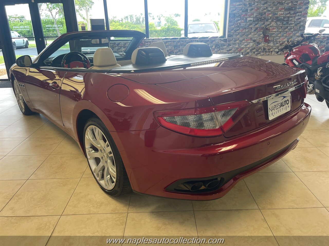 2015 Maserati GranTurismo   - Photo 7 - Fort Myers, FL 33967