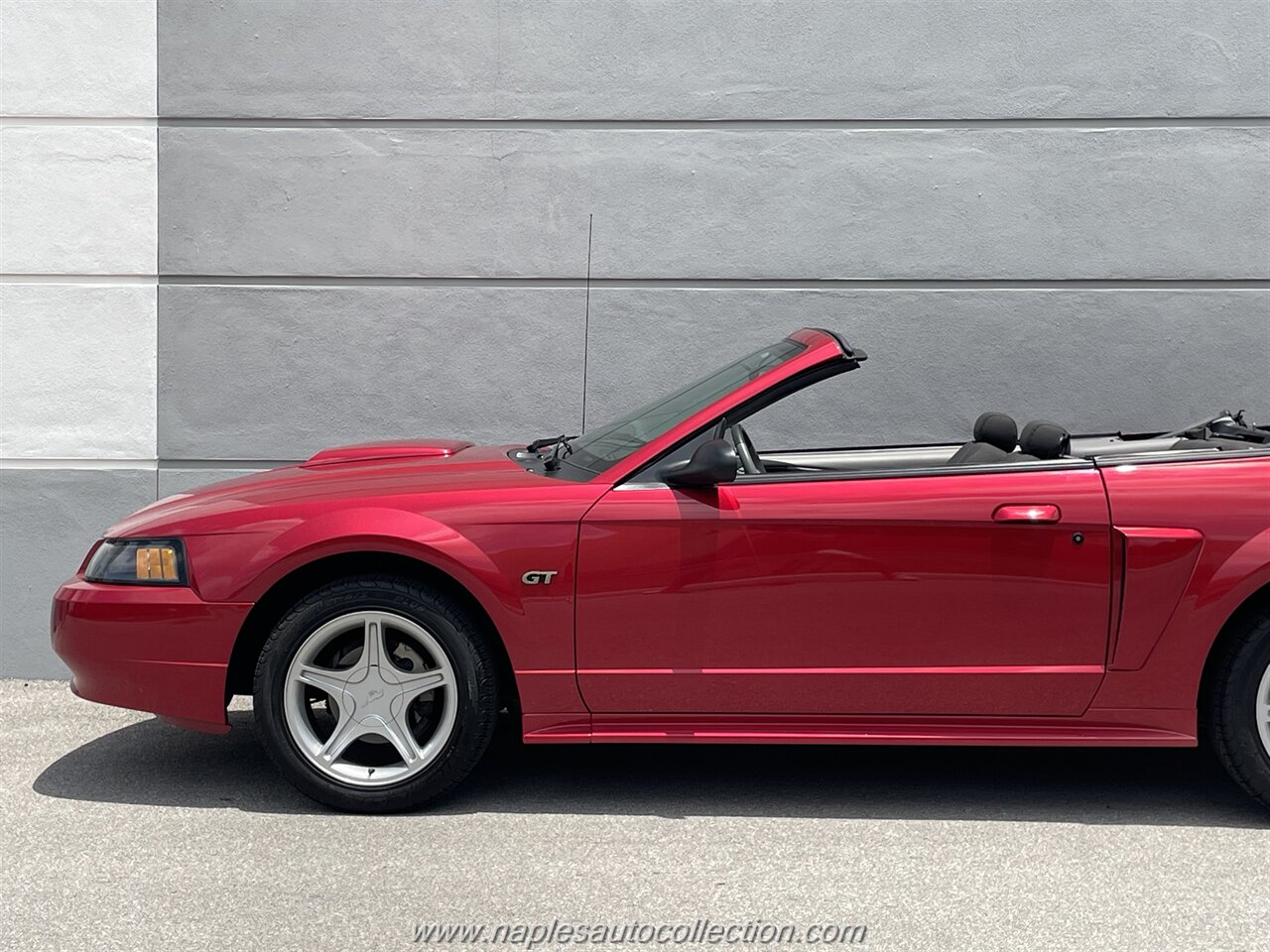 2002 Ford Mustang GT   - Photo 22 - Fort Myers, FL 33967