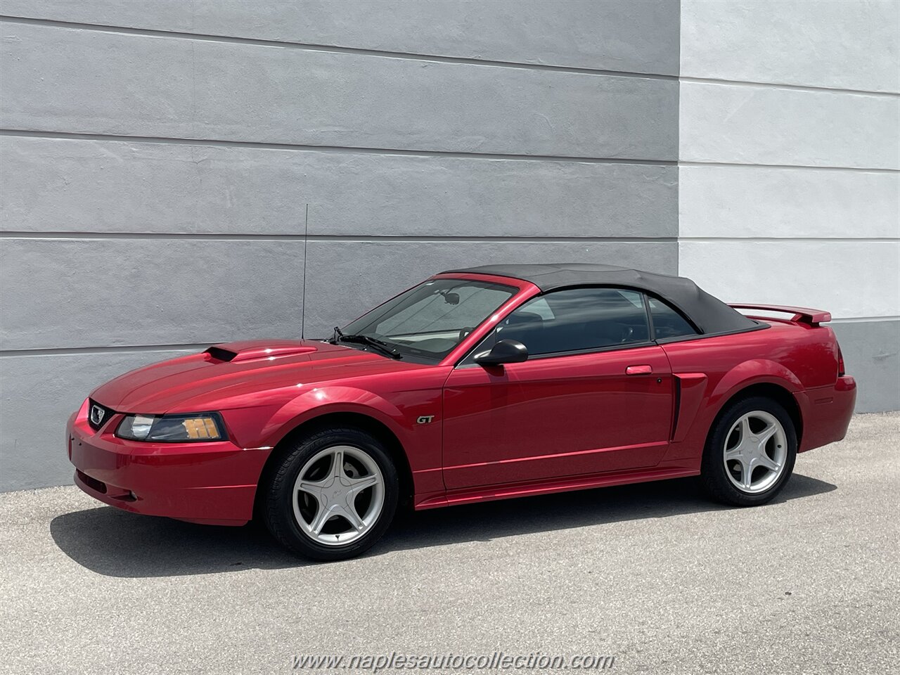 2002 Ford Mustang GT   - Photo 17 - Fort Myers, FL 33967