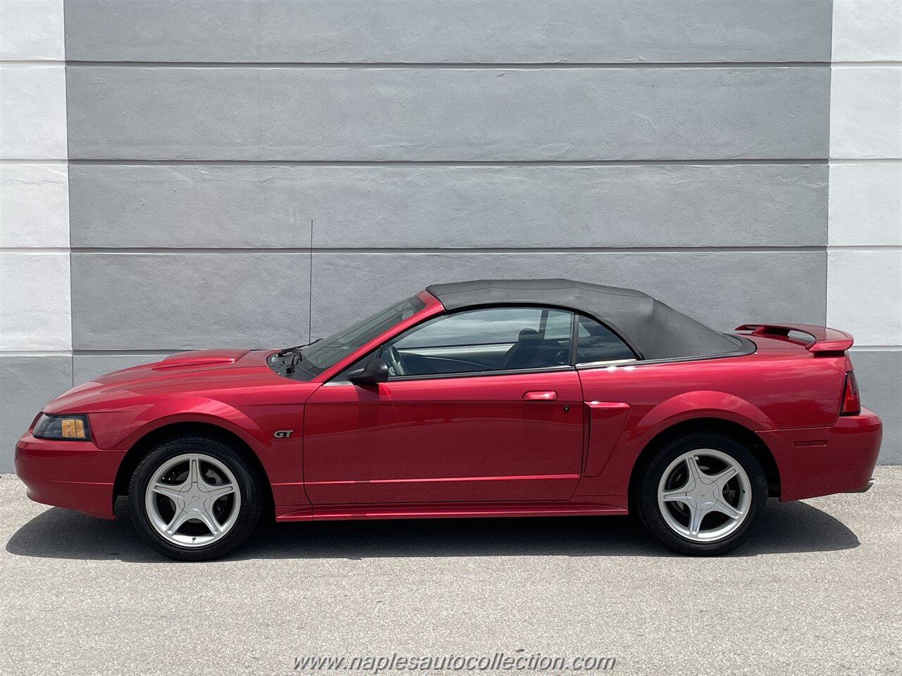 2002 Ford Mustang GT   - Photo 18 - Fort Myers, FL 33967