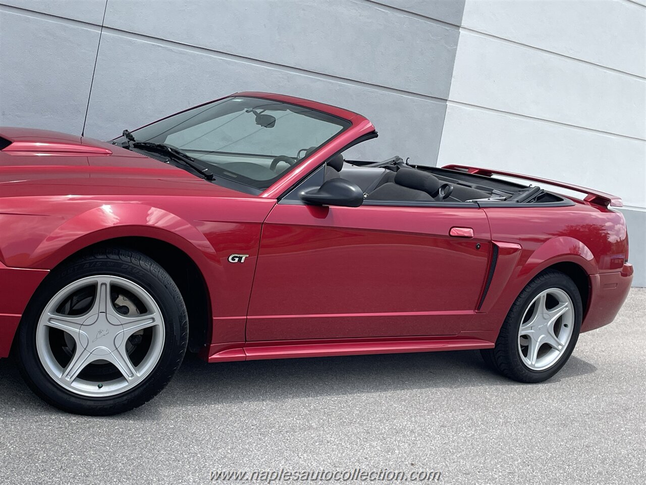 2002 Ford Mustang GT   - Photo 21 - Fort Myers, FL 33967