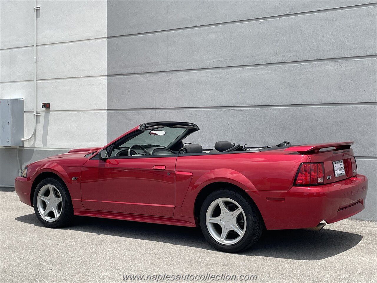 2002 Ford Mustang GT   - Photo 5 - Fort Myers, FL 33967