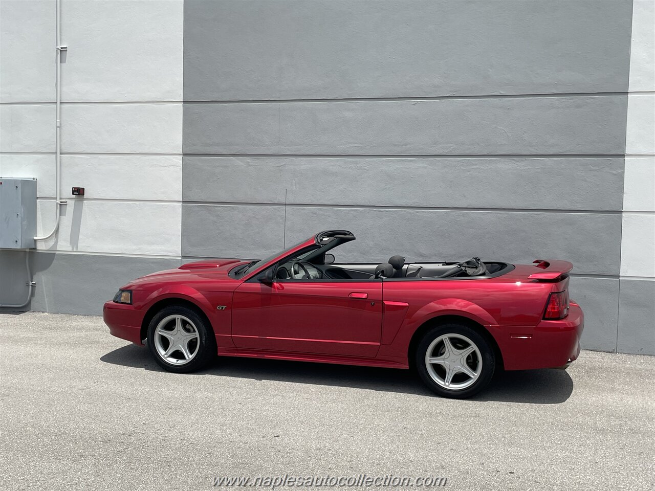 2002 Ford Mustang GT   - Photo 27 - Fort Myers, FL 33967