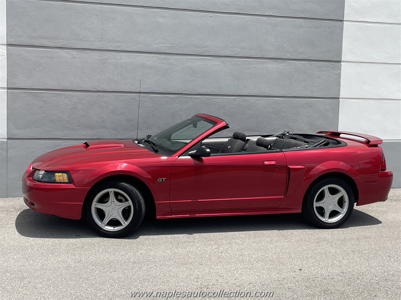 2002 Ford Mustang GT   - Photo 23 - Fort Myers, FL 33967