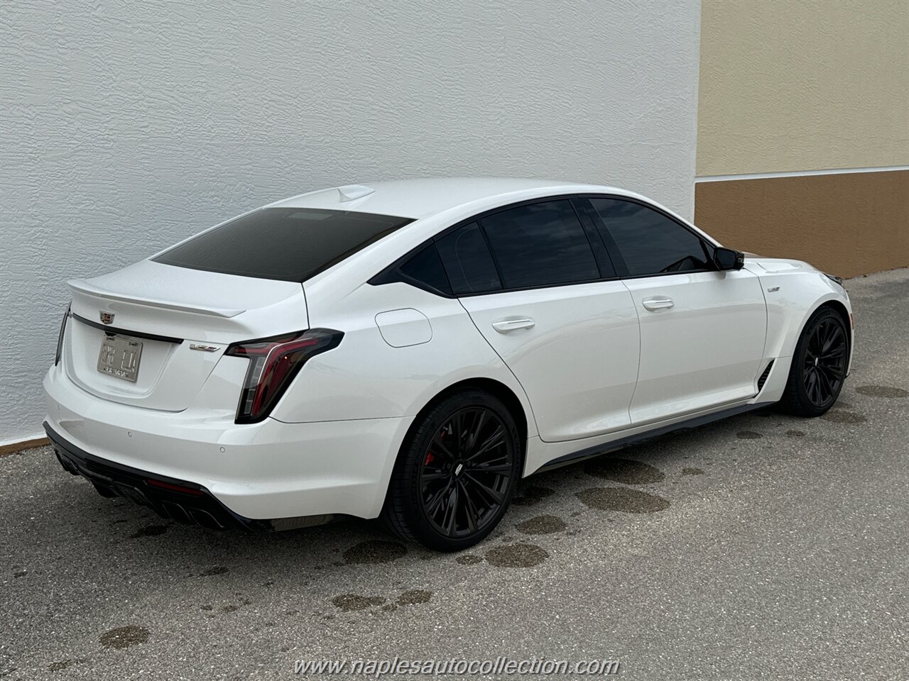 2023 Cadillac CT5-V Blackwing   - Photo 10 - Fort Myers, FL 33967