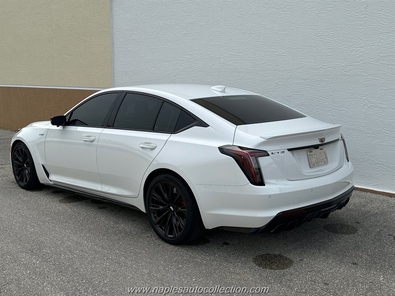 2023 Cadillac CT5-V Blackwing   - Photo 6 - Fort Myers, FL 33967