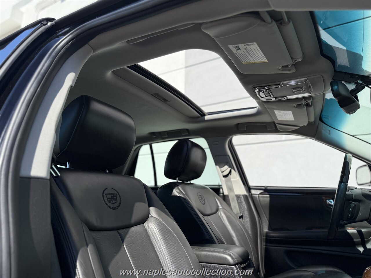 2011 Cadillac DTS Premium Collection   - Photo 18 - Fort Myers, FL 33967