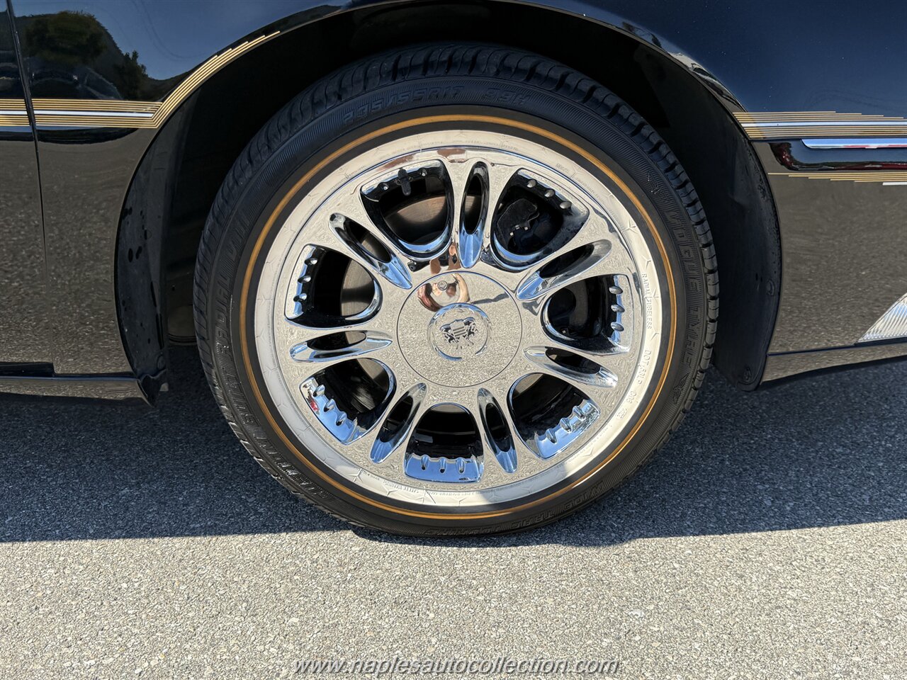 2011 Cadillac DTS Premium Collection   - Photo 37 - Fort Myers, FL 33967