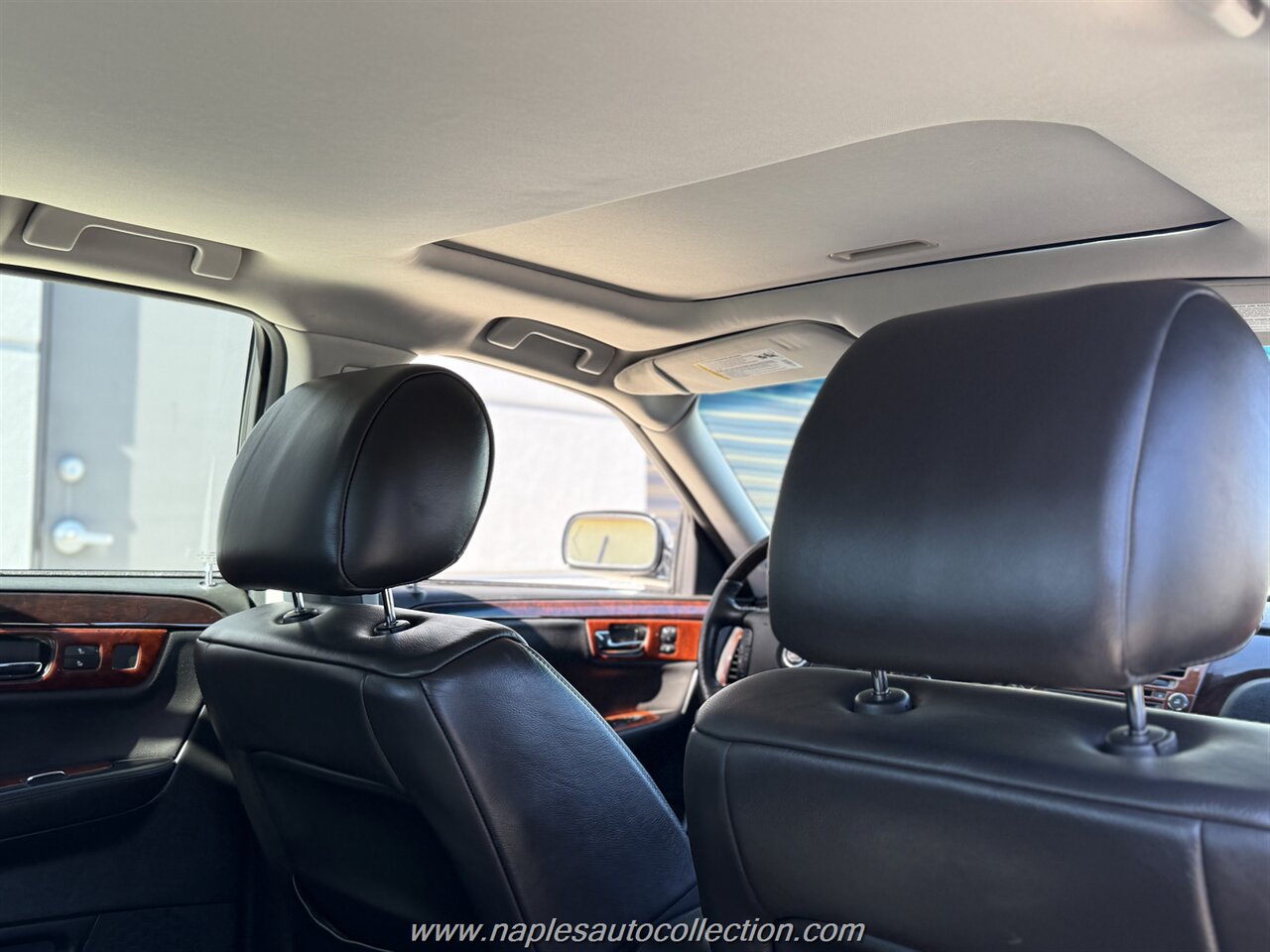 2011 Cadillac DTS Premium Collection   - Photo 33 - Fort Myers, FL 33967