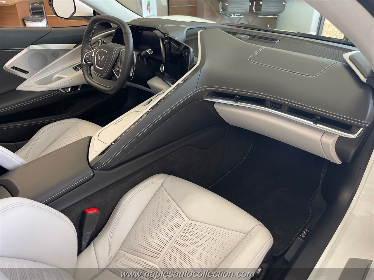 2020 Chevrolet Corvette Stingray  3LT Z51 - Photo 16 - Fort Myers, FL 33967