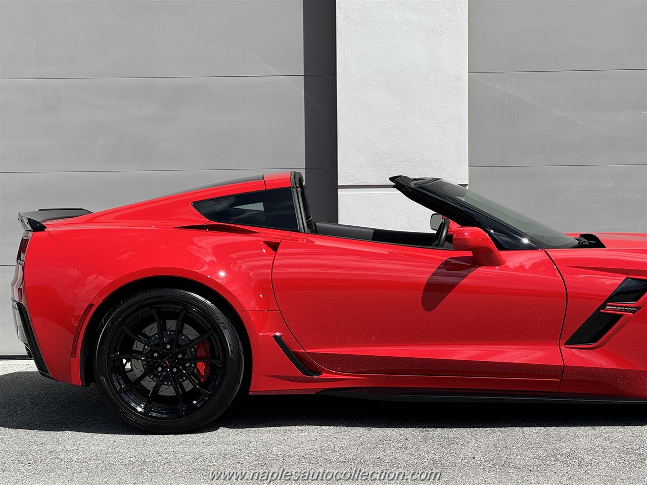 2019 Chevrolet Corvette Grand Sport   - Photo 33 - Fort Myers, FL 33967