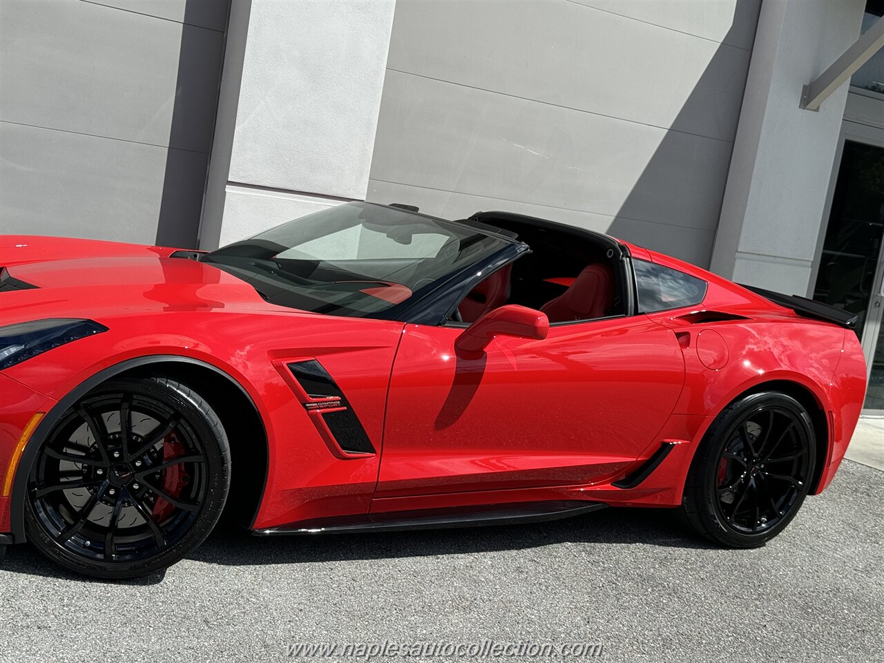 2019 Chevrolet Corvette Grand Sport   - Photo 25 - Fort Myers, FL 33967