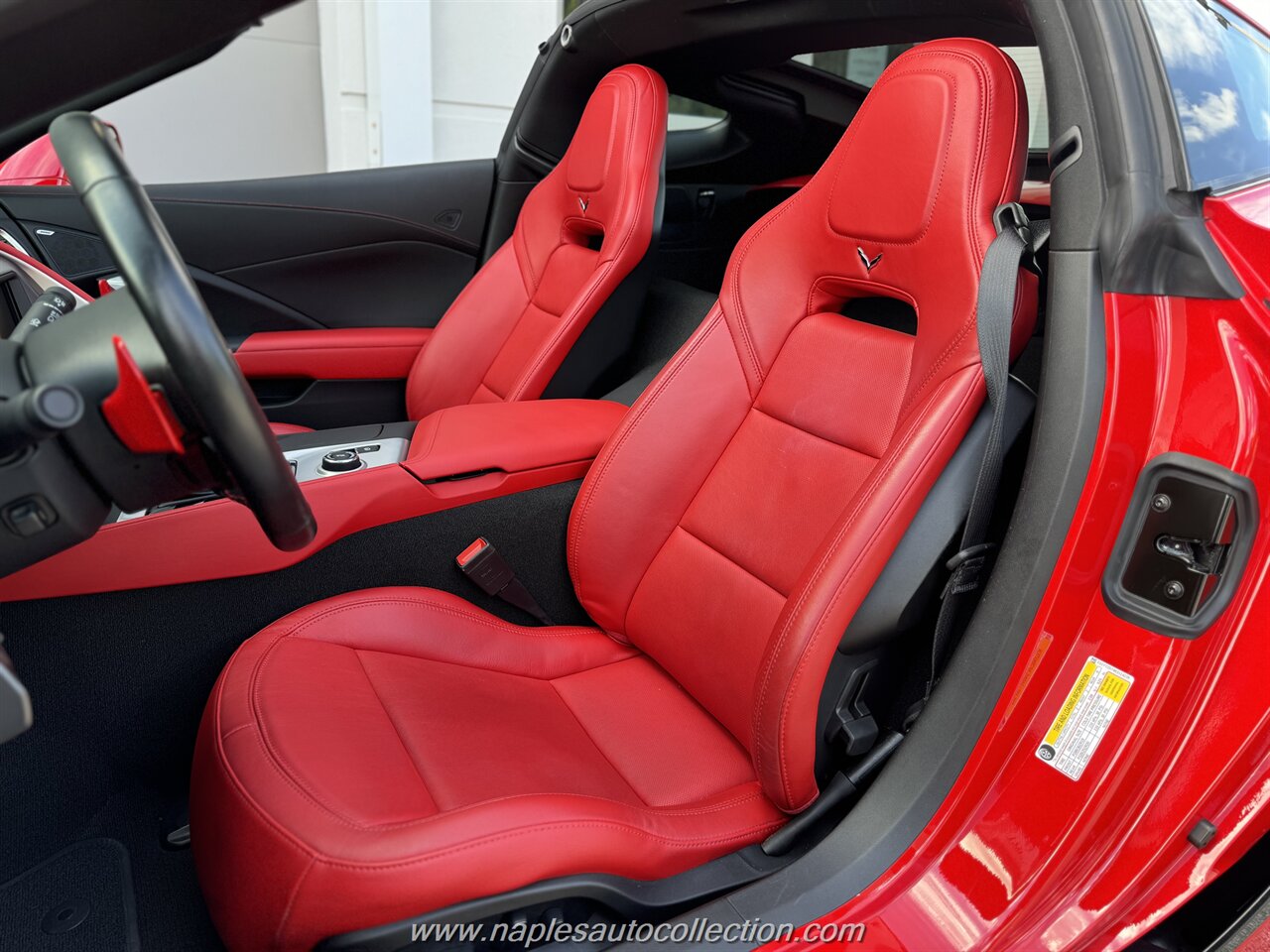 2019 Chevrolet Corvette Grand Sport   - Photo 13 - Fort Myers, FL 33967