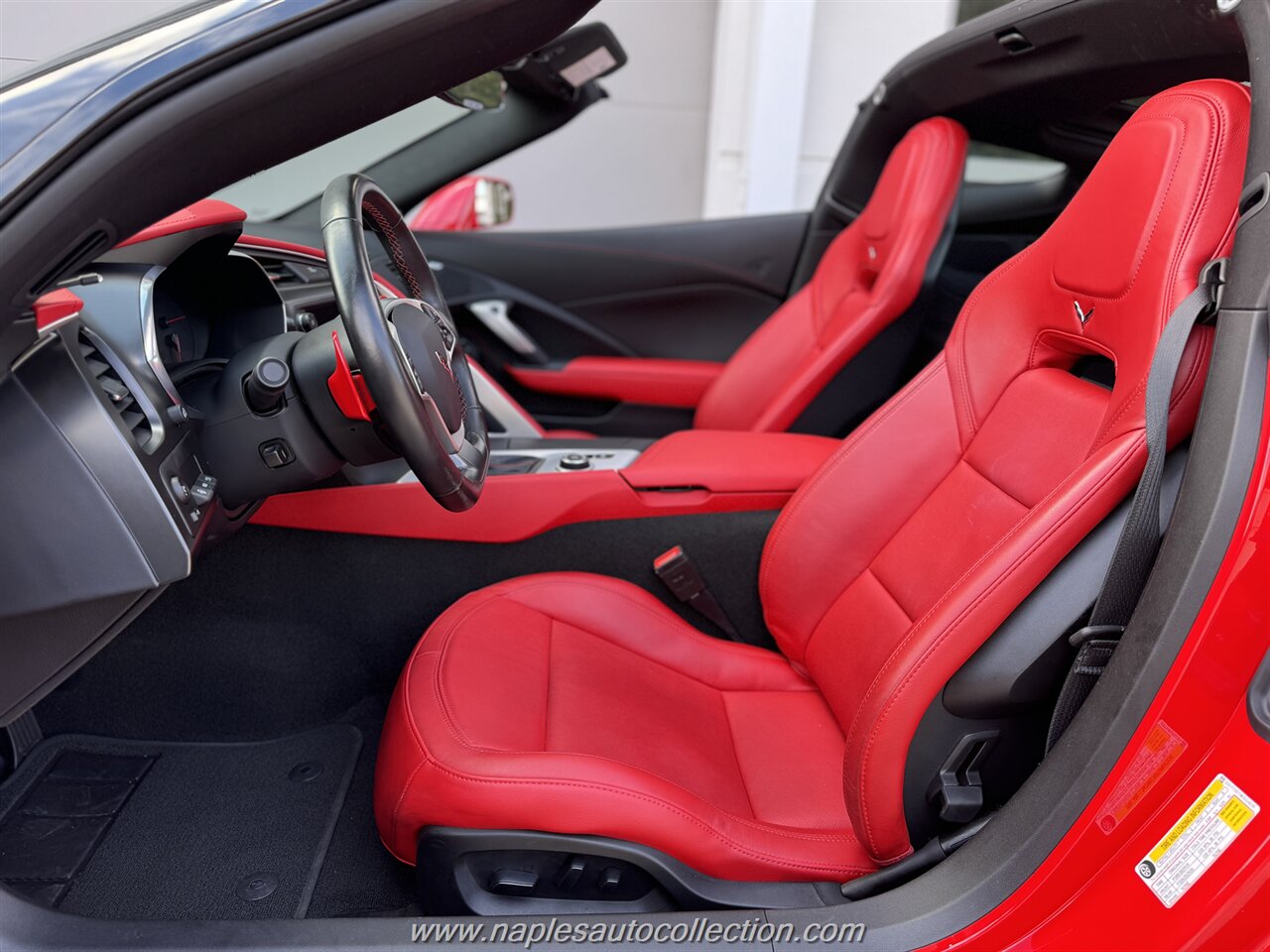 2019 Chevrolet Corvette Grand Sport   - Photo 12 - Fort Myers, FL 33967