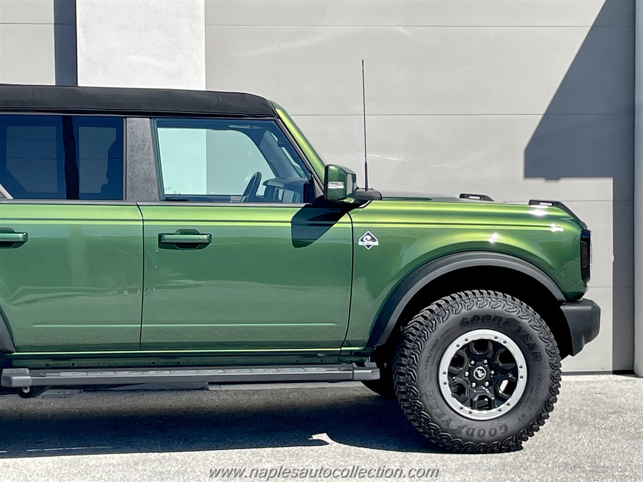 2023 Ford Bronco Outerbanks  Sasquatch Package - Photo 27 - Fort Myers, FL 33967