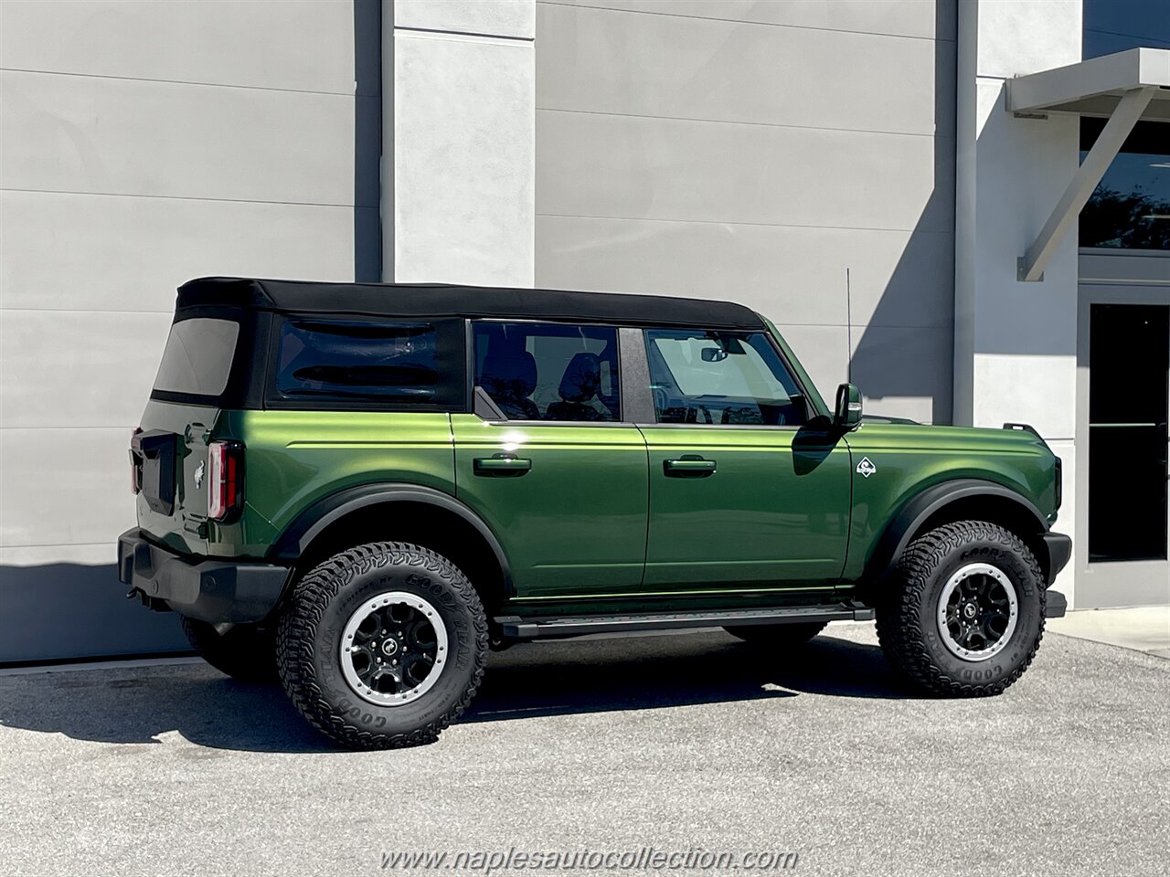 2023 Ford Bronco Outerbanks  Sasquatch Package - Photo 28 - Fort Myers, FL 33967