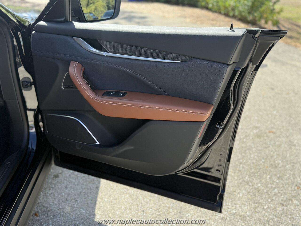 2021 Maserati Levante GranLusso   - Photo 14 - Bonita Springs, FL 34135