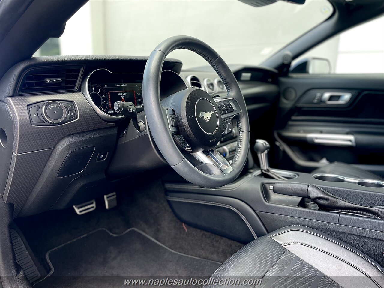 2018 Ford Mustang GT Premium   - Photo 2 - Fort Myers, FL 33967