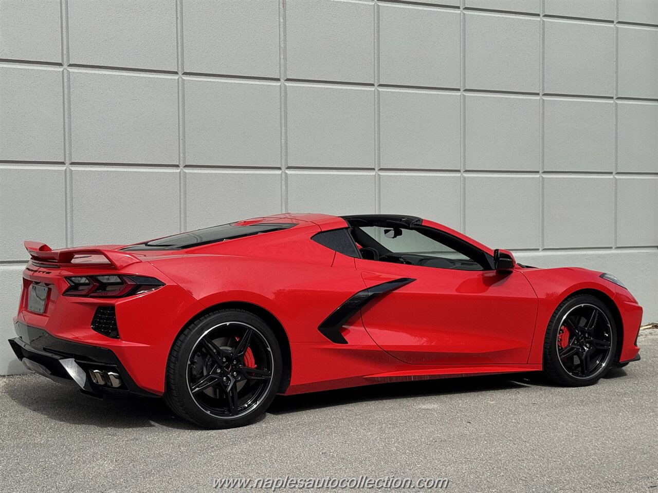 2020 Chevrolet Corvette Stingray   - Photo 6 - Fort Myers, FL 33967