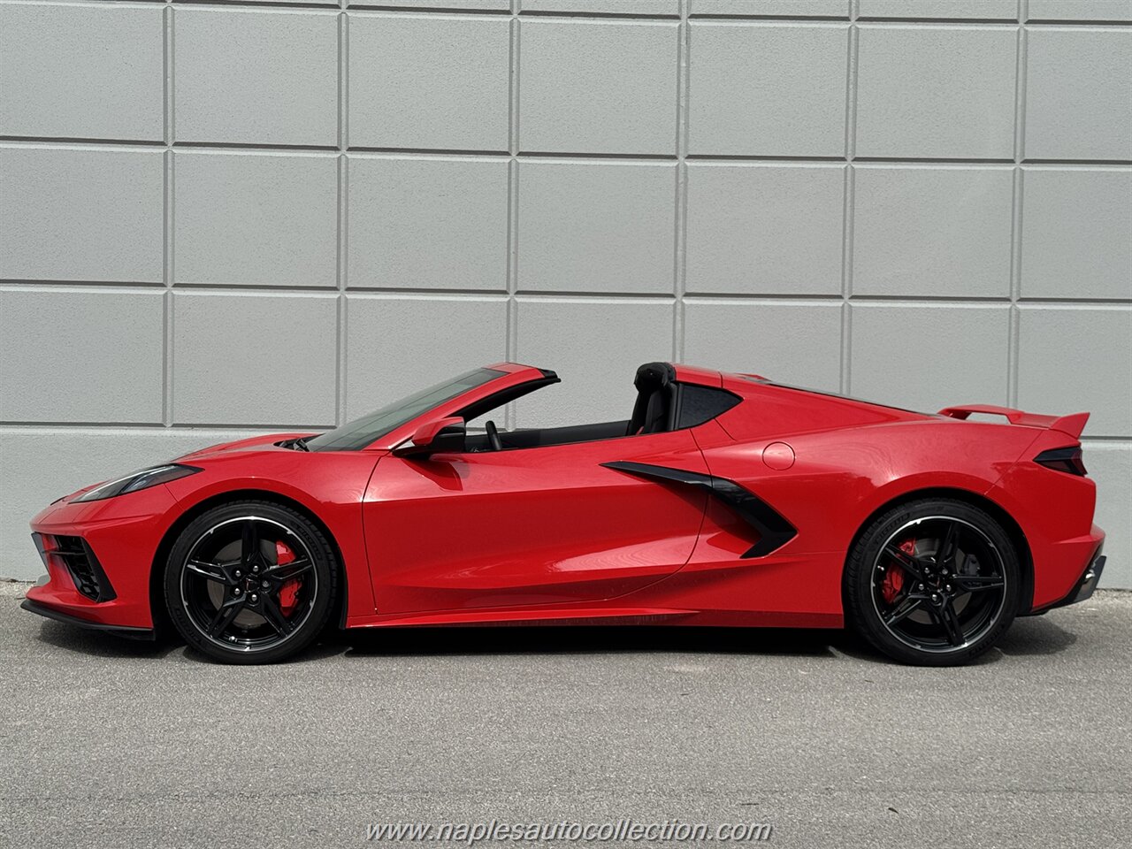 2020 Chevrolet Corvette Stingray   - Photo 4 - Fort Myers, FL 33967