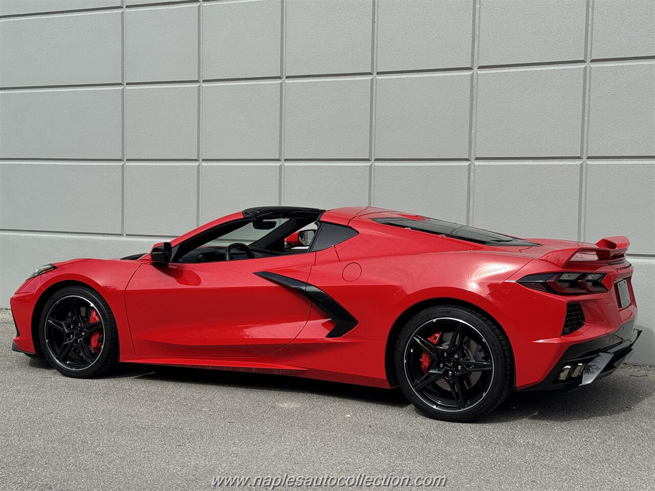 2020 Chevrolet Corvette Stingray   - Photo 5 - Fort Myers, FL 33967