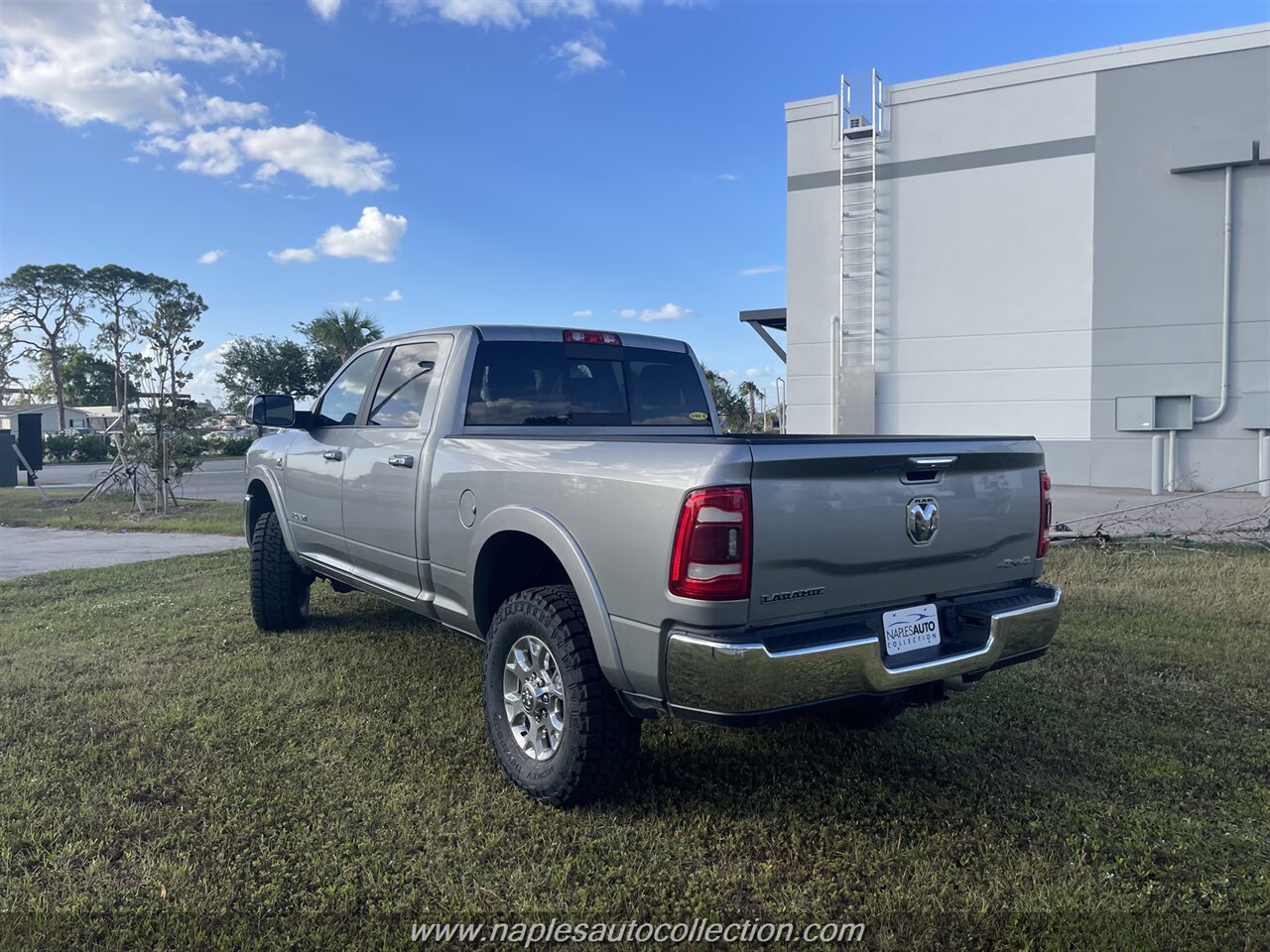 2021 RAM 2500 Laramie   - Photo 4 - Fort Myers, FL 33967