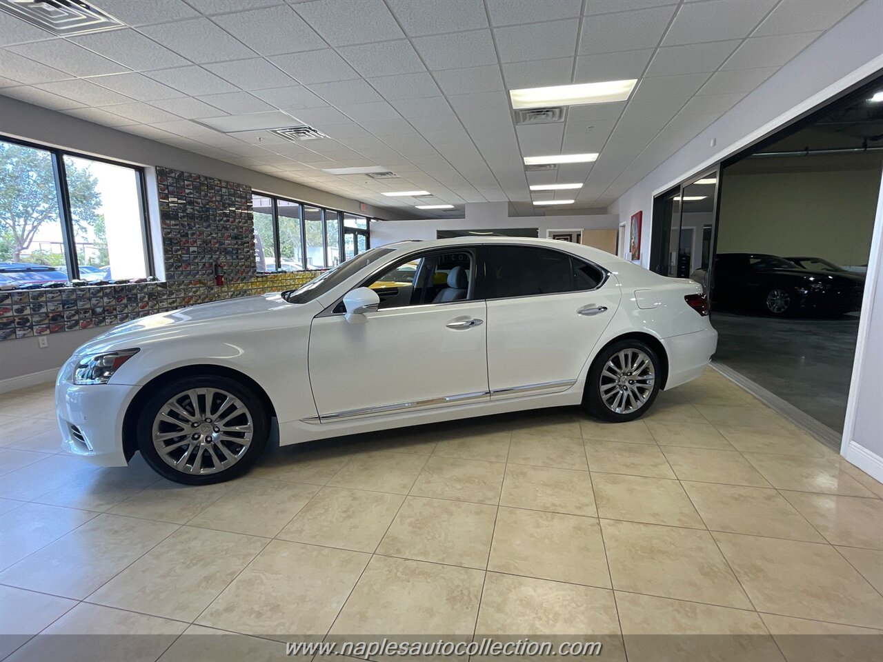 2013 Lexus LS 460   - Photo 9 - Fort Myers, FL 33967