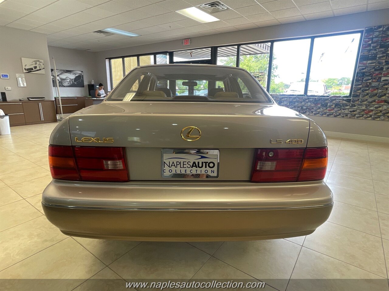 1995 Lexus LS 400   - Photo 7 - Fort Myers, FL 33967