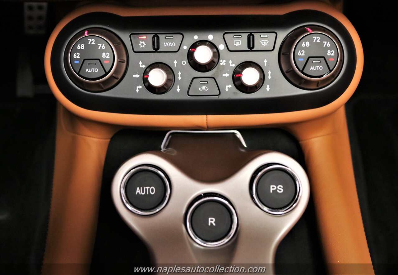 2014 Ferrari California   - Photo 19 - Fort Myers, FL 33967