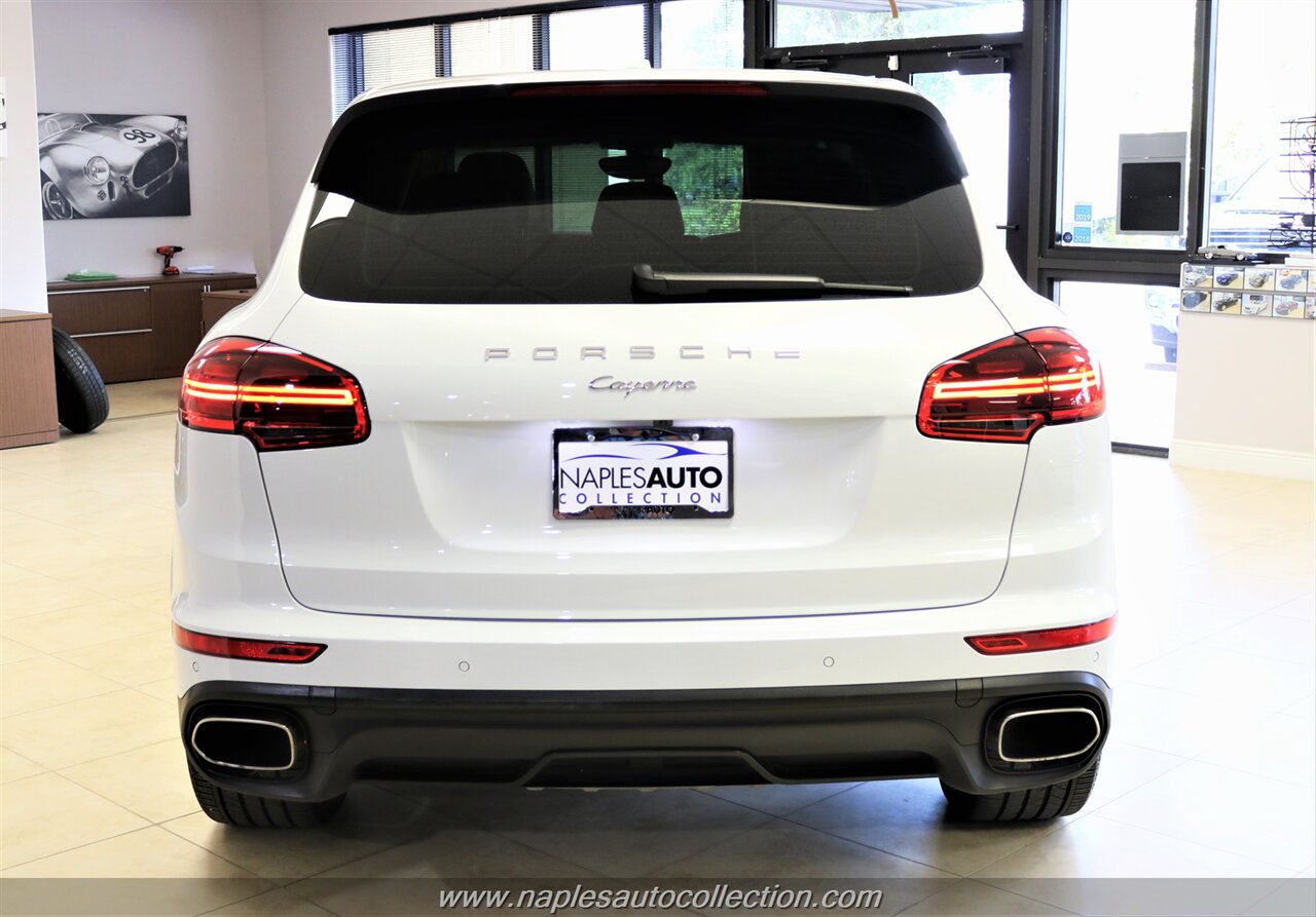 2017 Porsche Cayenne   - Photo 8 - Fort Myers, FL 33967