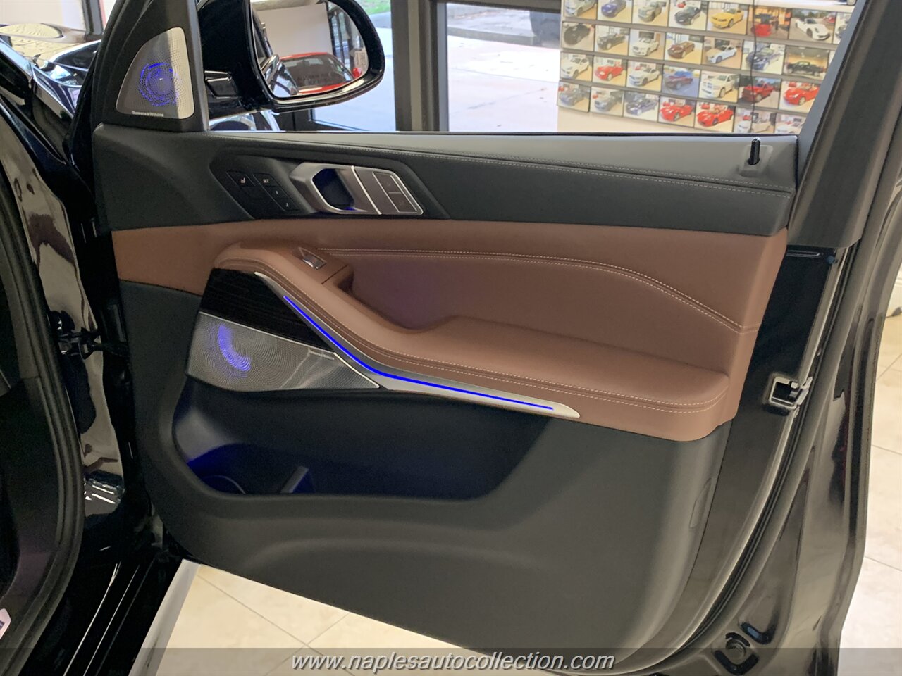 2020 BMW X7 M50i   - Photo 18 - Fort Myers, FL 33967