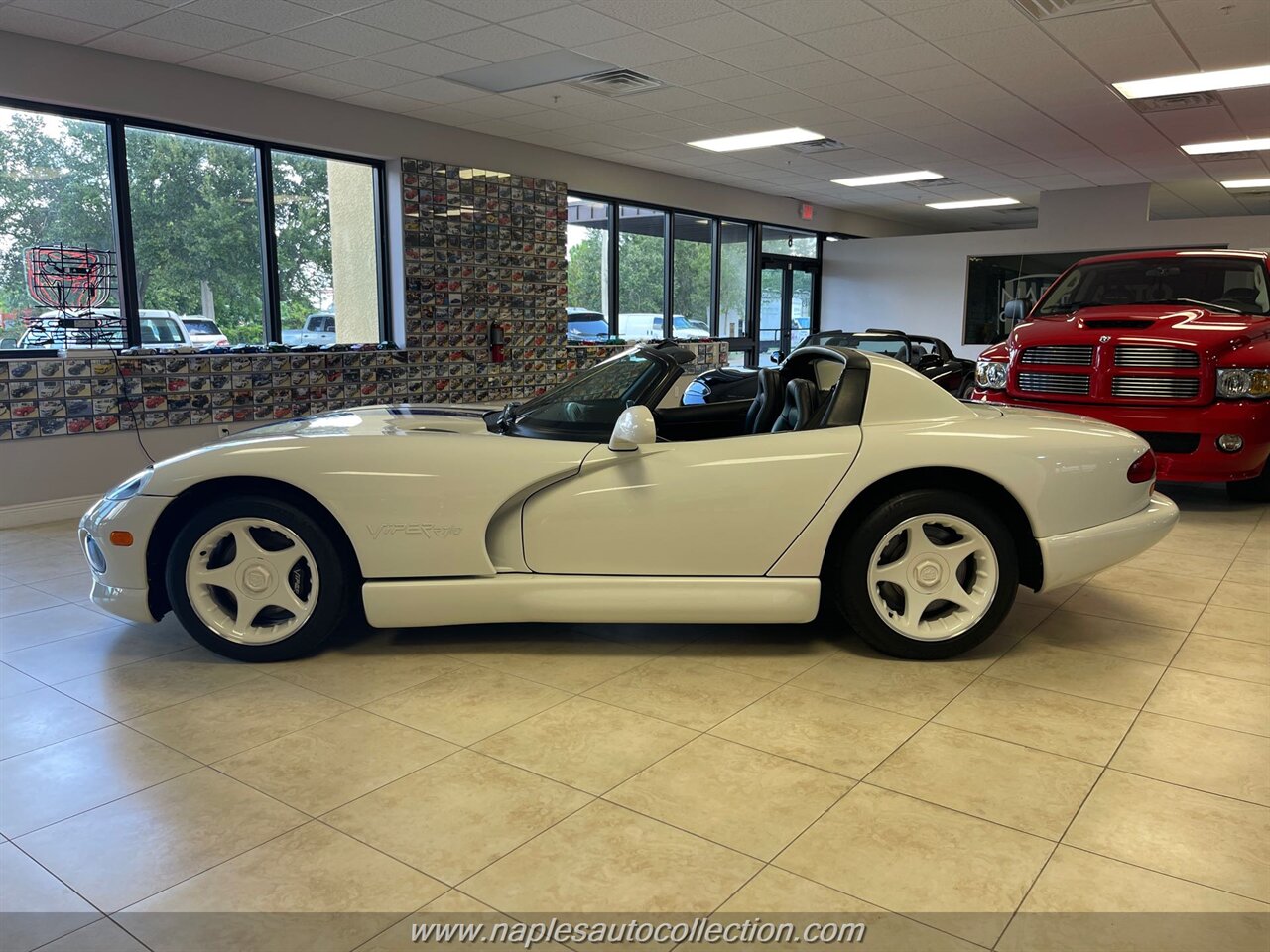 1996 Dodge Viper RT/10   - Photo 8 - Fort Myers, FL 33967