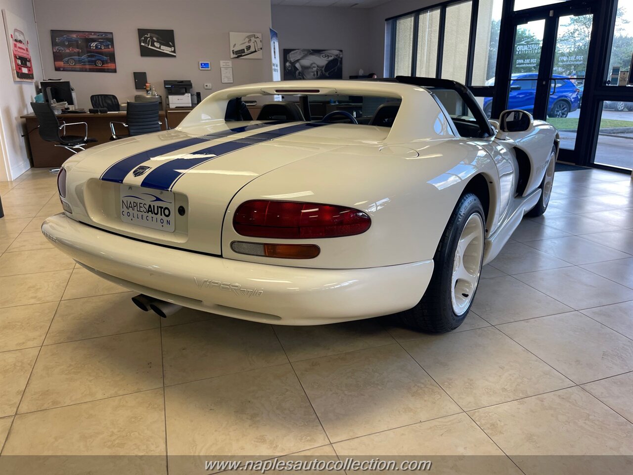 1996 Dodge Viper RT/10   - Photo 6 - Fort Myers, FL 33967